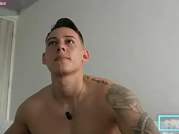 Stripchat Live Sex Cam of Muscle_King_Cum