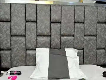 Stripchat Watch Live Sex Cams of SSCARLETH_