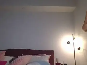 Stripchat Nude Webcam of NicoleSarahX