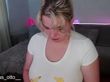 Stripchat Live Porn of mrs_kitty69