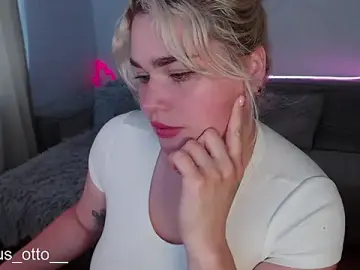 Stripchat Adult Webcam of mrs_kitty69