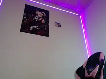 Stripchat Live Sex Cam of yuliana_19