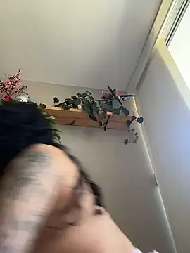 Stripchat Watch Live Sex Cams of SugarTroubl33