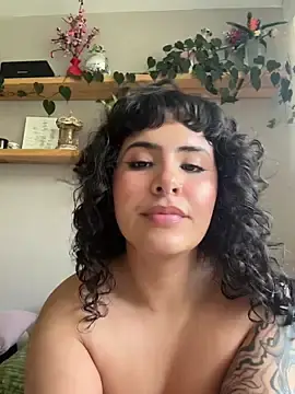 Stripchat Live Sex Cam of SugarTroubl33