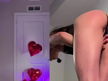 Stripchat Best live sex cam show of sasha_long13