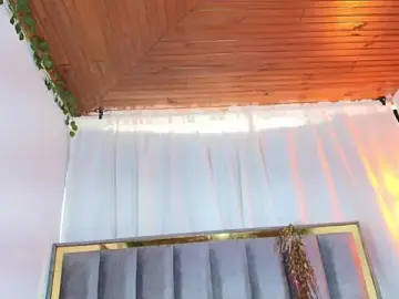 Stripchat Nude Webcam of Zoe_Curvy