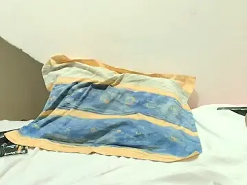 Stripchat Nude Webcam of Zoe_Curvy