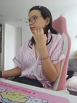 Stripchat Free Porn Cam of azumiichan