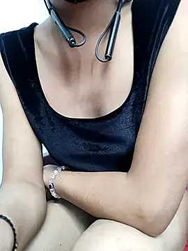 Stripchat Live Sex Cam of Kiritika_1