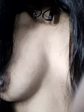Stripchat Free Porn Cam of Kiritika_1