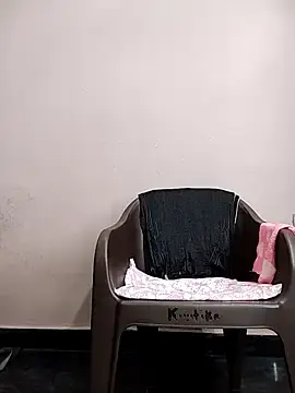 Stripchat Free Porn Cam of Kiritika_1
