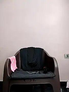 Stripchat Live Sex Cam of Kiritika_1