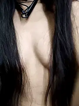 Stripchat Free Porn Cam of Kiritika_1