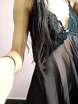 Stripchat Sex Cam of Kiritika_1