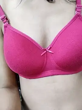 Stripchat Free Porn Cam of Kiritika_1