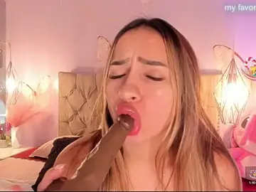 Stripchat Watch Live Sex Cams of Vivi_prinncess