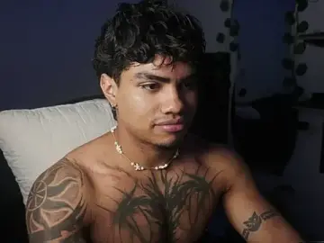 Stripchat Free Porn Cam of Young_laroi