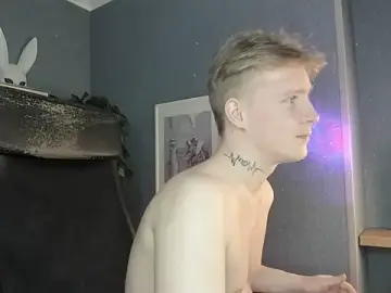 Stripchat Free Live Porn of AlexxSweet