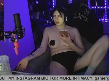 Stripchat Watch Live Sex Cams of Gamergirl-Linela