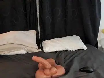 Stripchat Watch Live Sex Cams of cami_cruzz