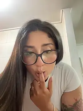 Stripchat Sex Cam of croftsmila