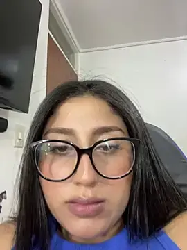 Stripchat Sex Cam of croftsmila