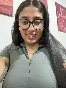 Stripchat Nude Webcam of croftsmila