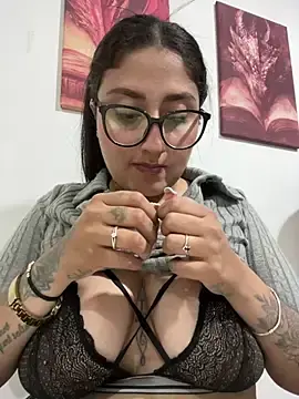 Stripchat Free Porn Cam of croftsmila