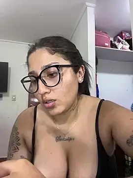 Stripchat Sex Cam of croftsmila