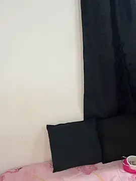 Stripchat Free Porn Cam of paisitahot1975