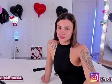 Stripchat Adult Video Chat of AstridHotty