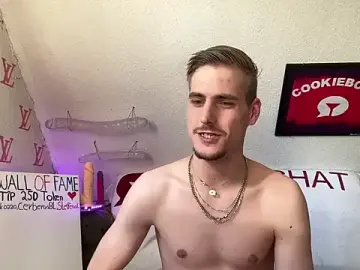Stripchat Free Porn Cam of Cookieboy88