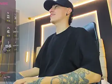 Stripchat Live Porn of Lobo_17_