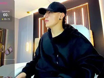 Stripchat Free Live Porn of Lobo_17_