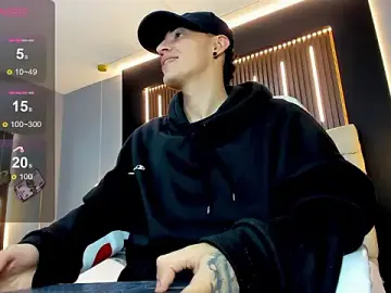 Stripchat Best live sex cam show of Lobo_17_