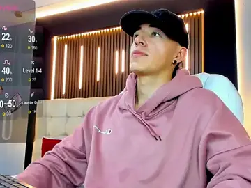 Stripchat Free Porn Cam of Lobo_17_