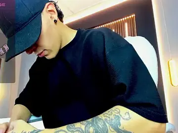 Stripchat Watch Live Sex Cams of Lobo_17_