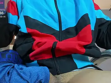 Stripchat Free Porn Cam of Lobo_17_