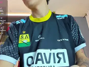 Stripchat Live Sex Cam of Lobo_17_