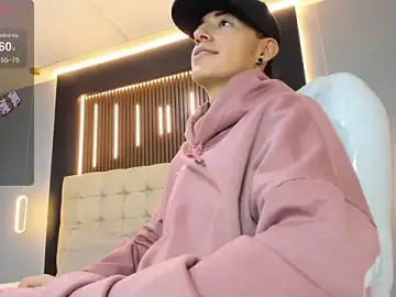 Stripchat Adult Video Chat of Lobo_17_