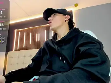 Stripchat Best Webcam of Lobo_17_