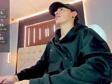 Stripchat Free Porn Cam of Lobo_17_