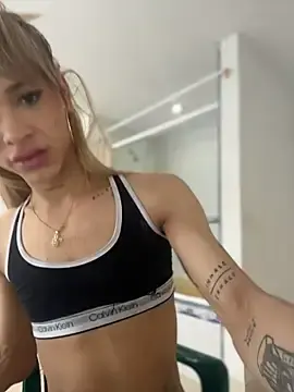 Stripchat Free Live Porn of stormytt_