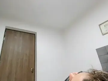 Stripchat Watch Live Sex Cams of stormytt_