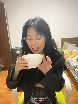 Stripchat Adult Webcam of yourkeer