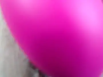 Stripchat Watch Live Sex Cams of Rihana14