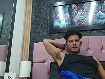 Stripchat Sex Chat of Chris_Dick23