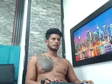 Stripchat Live Sex of Chris_Dick23