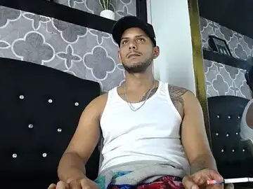 Stripchat Live Sex of Chris_Dick23