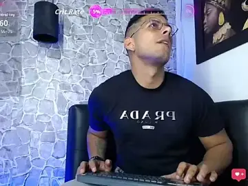 Stripchat Best live sex cam show of Chris_Dick23